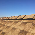Коньковая черепица GAF® TimberTex® установлена на крыше